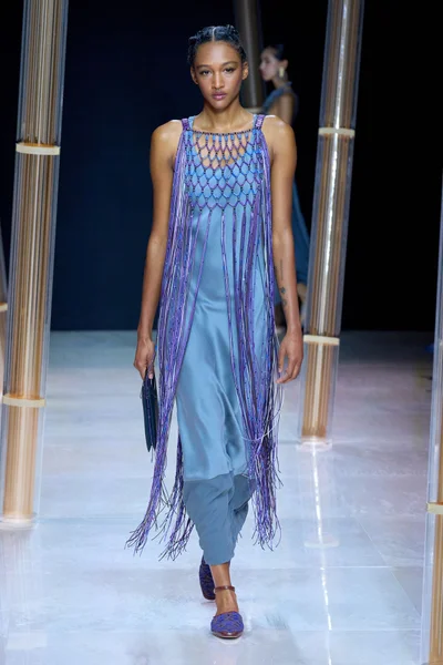 Look 13